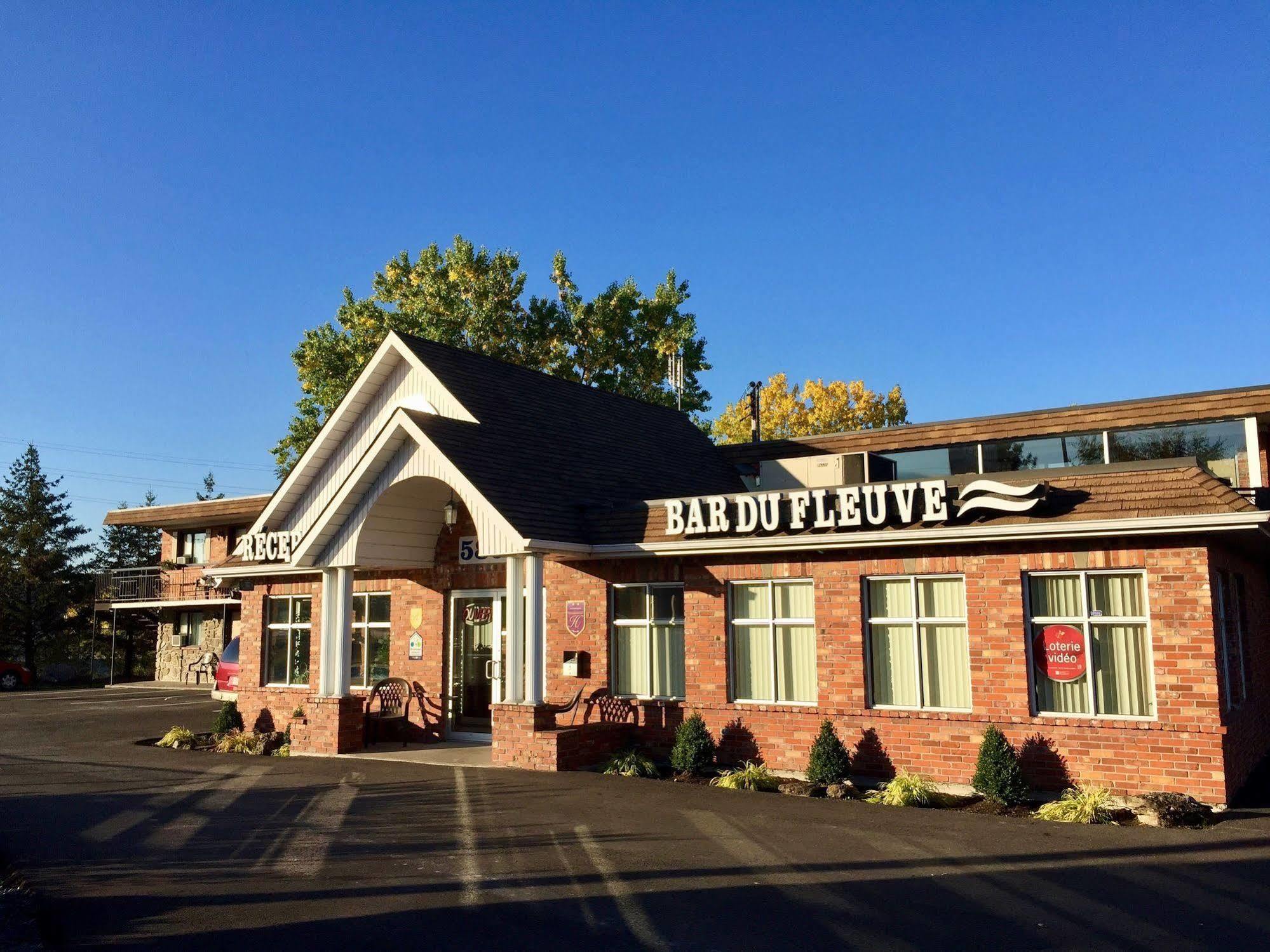 Motel Du Fleuve Brossard Εξωτερικό φωτογραφία